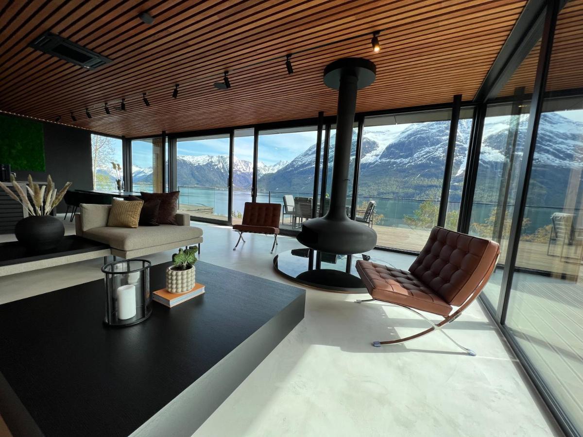 Villa Kristina / Andalsnes Torvik Exterior photo