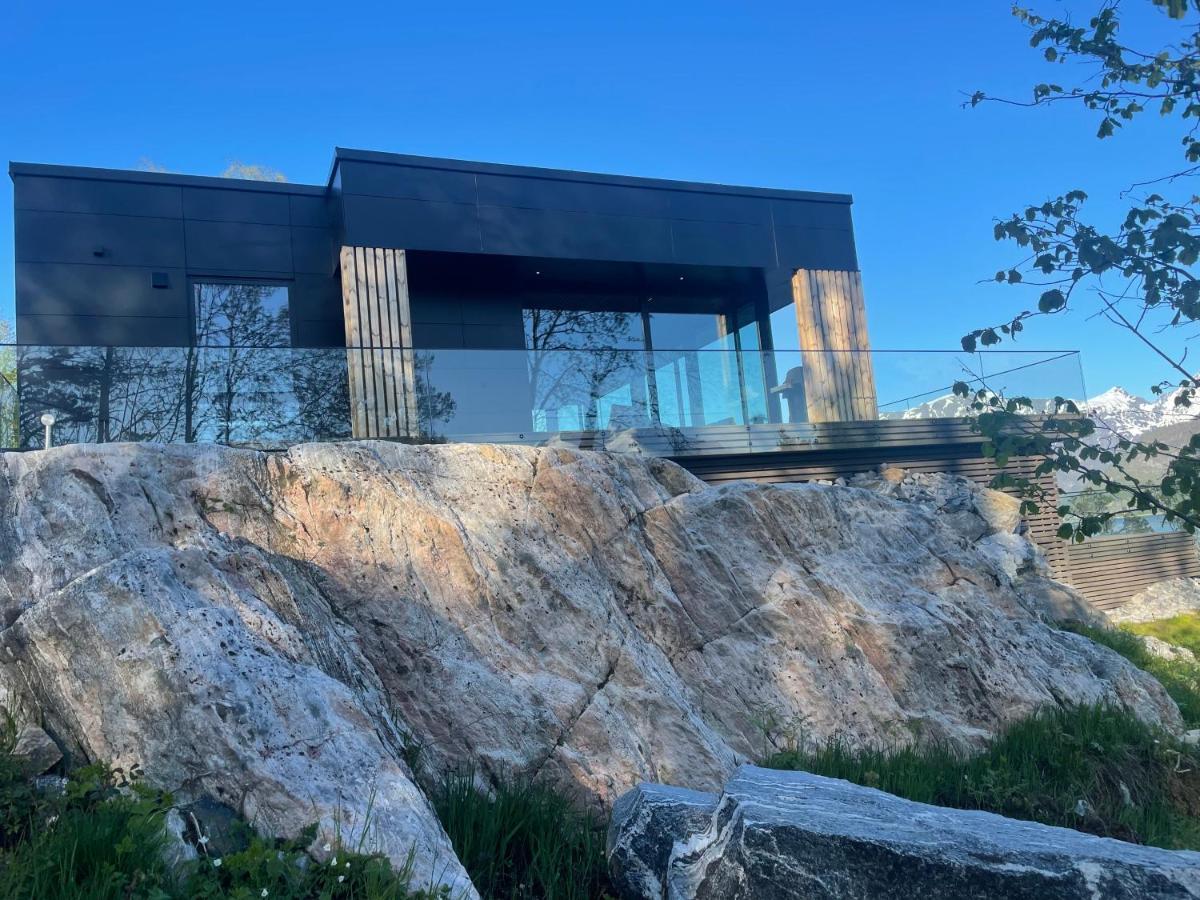 Villa Kristina / Andalsnes Torvik Exterior photo