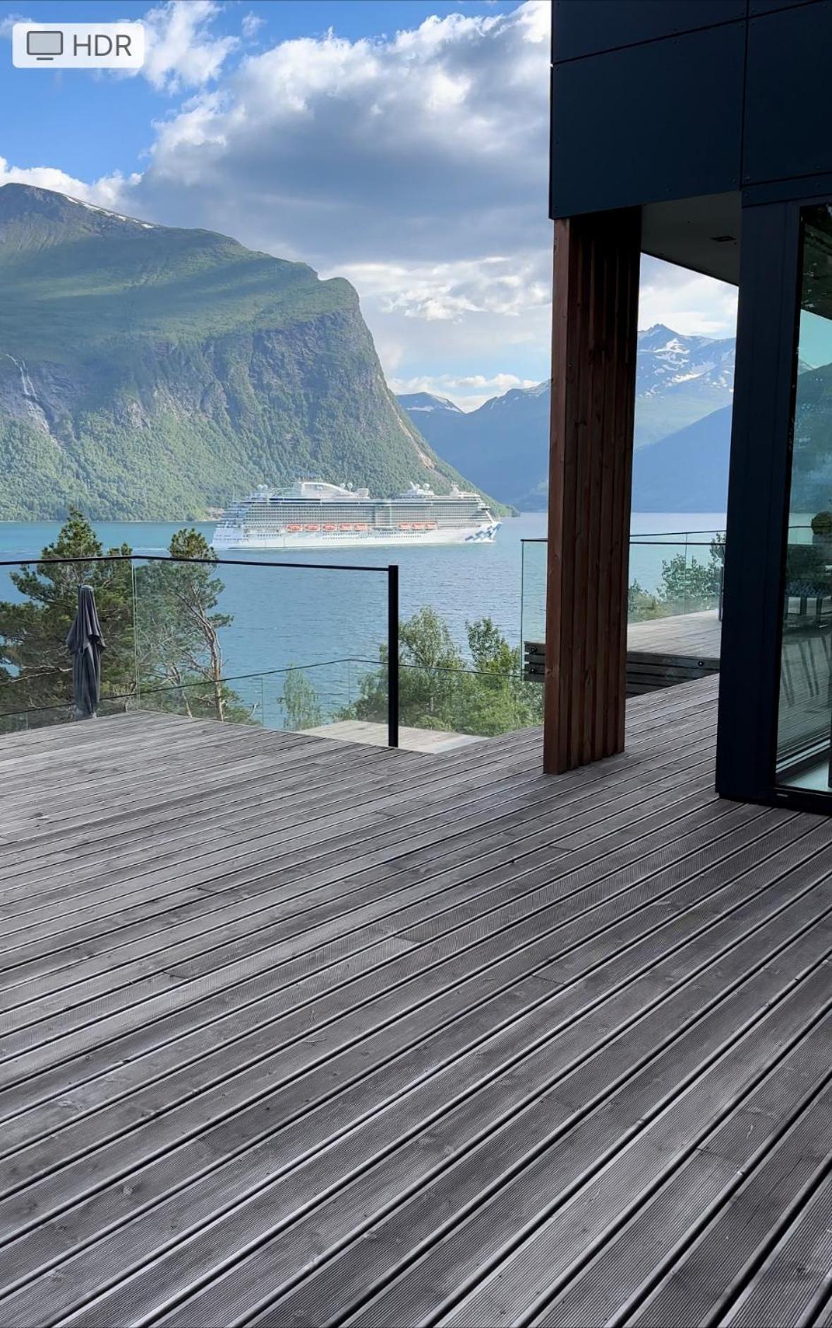 Villa Kristina / Andalsnes Torvik Exterior photo
